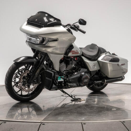 2025 HARLEY-DAVIDSON FLTRXSTSE CVO ROAD GLIDE ST in Mercury Silver thumb 0