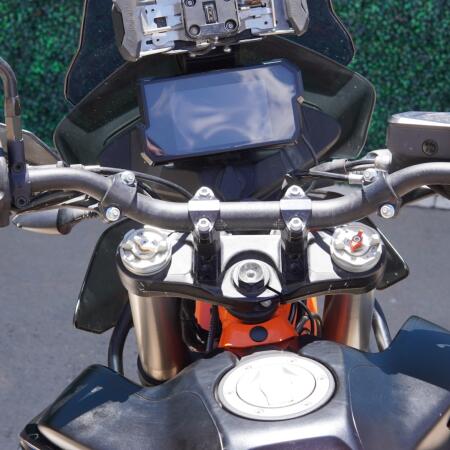 2021 890 Adventure R thumb 0