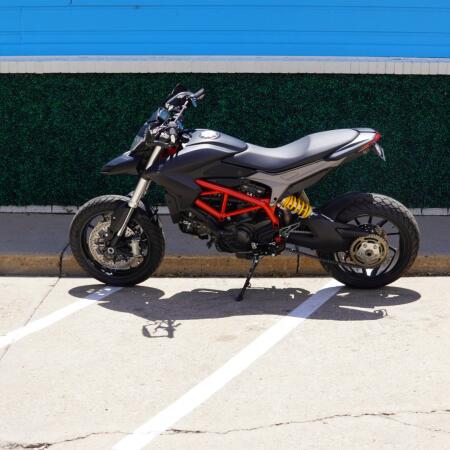 2015 Hypermotard thumb 2