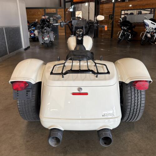 Harley-Davidson® Freewheeler® 2023 thumb 1