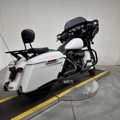 FLHXS 2020 Street Glide® Special thumb 3
