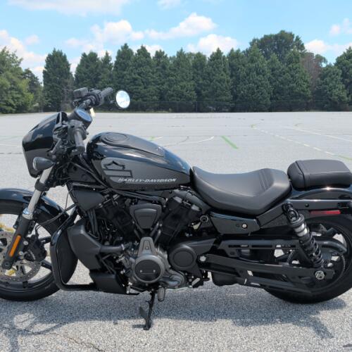 Harley-Davidson® Nightster™ 2022 thumb 2