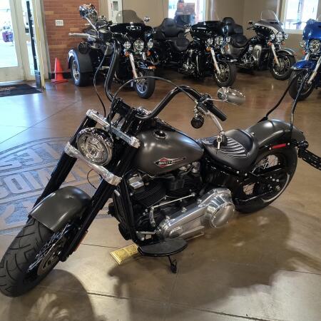 FLS 2018 Softail Slim® thumb 1