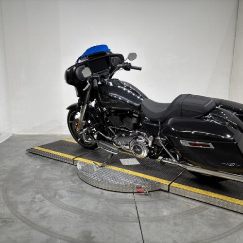 FLHX 2026 Street Glide® thumb 1
