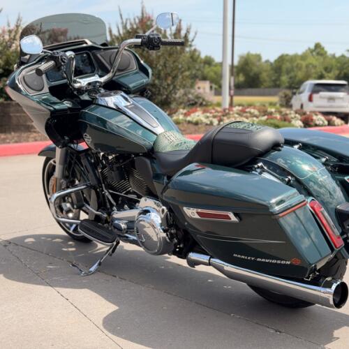 2024 Harley-Davidson® Road Glide® FLTRX Alpine Green 601925 thumb 0