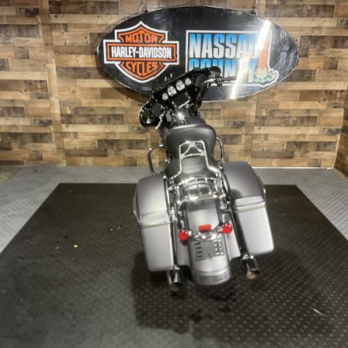 2017 Harley-Davidson® Street Glide® Special Charcoal Denim thumb 1