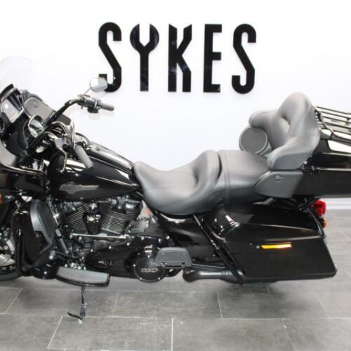 NEW 2024 Harley-Davidson FLTRK Touring Road Glide Limited in Vivid Black  thumb 0