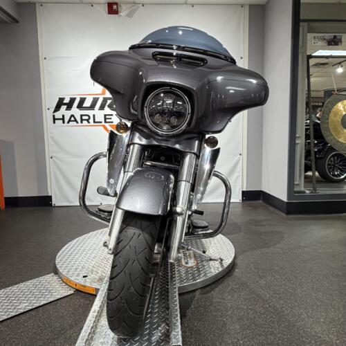 FLHXS 2015 Street Glide® Special thumb 2