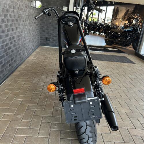 2020 Harley-Davidson® Iron 1200™ Vivid Black thumb 1