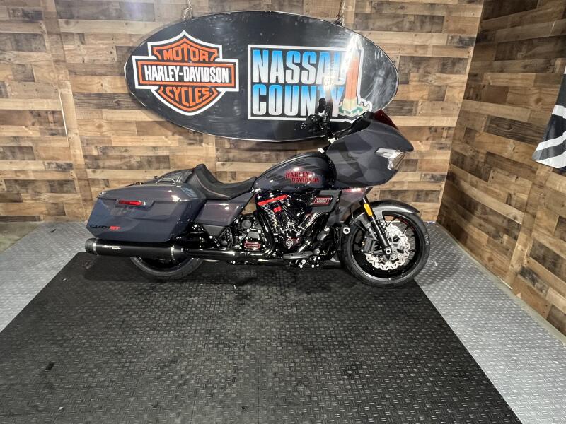 2026 Harley-Davidson® CVO Road Glide ST Inferno Gray