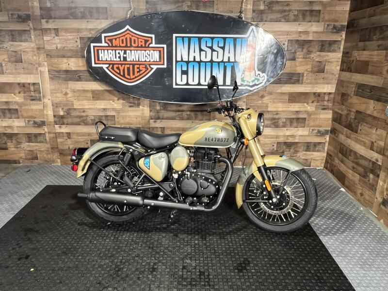 2026 Royal Enfield Classic 350 - Commando Sand