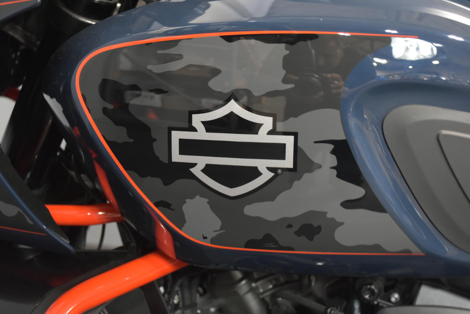 2025 Harley-Davidson® CVO™ Pan America® Carbon Blue, photo 22