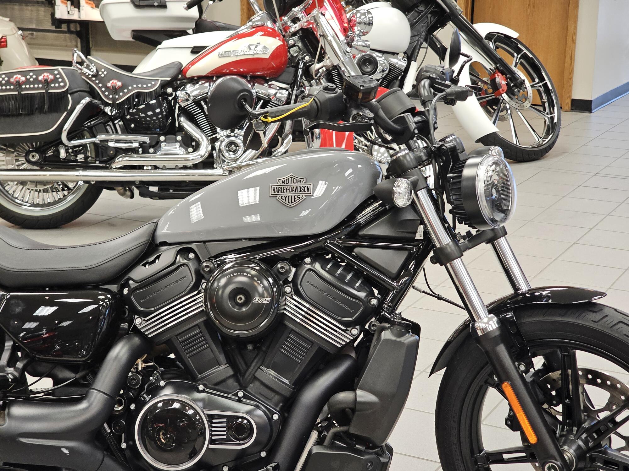RH975 2026 Nightster®, photo 10