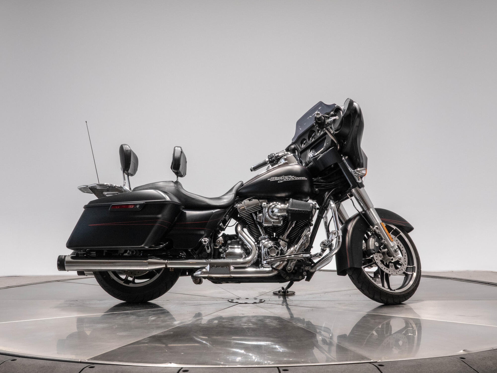 2016 Harley-Davidson FLHXS Street Glide Special in Black Denim
