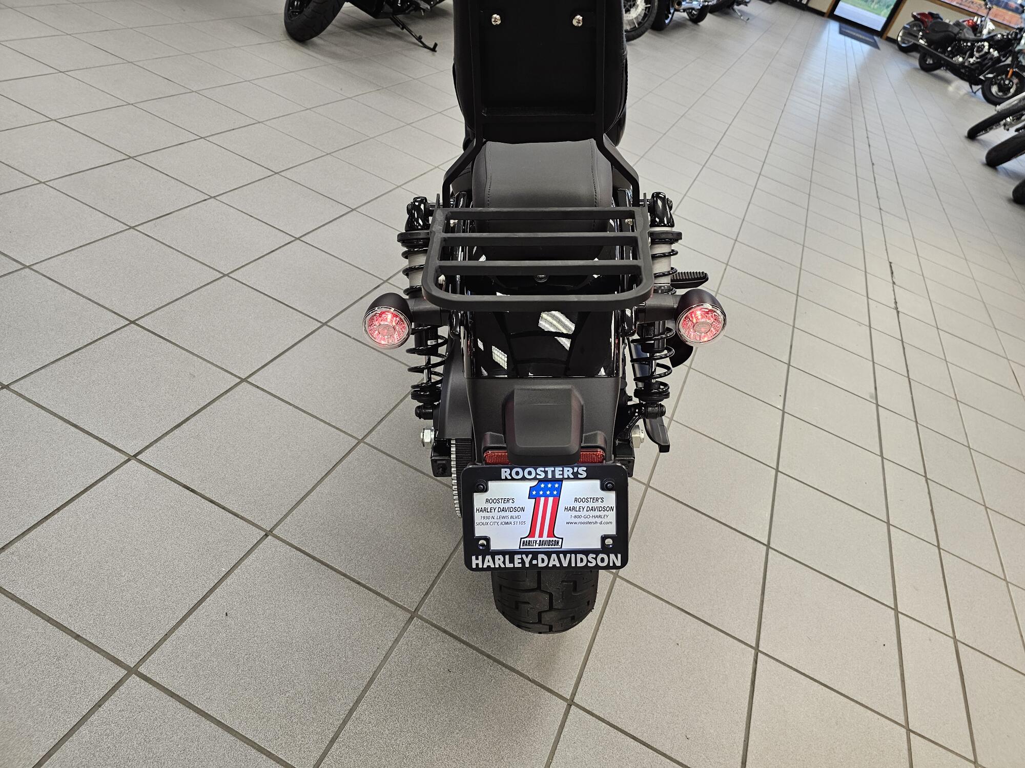 RH975 2026 Nightster®, photo 17