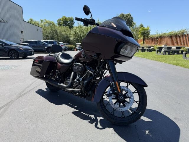 2021 Harley-Davidson® Road Glide® Special Midnight Crimson - Black Finish
