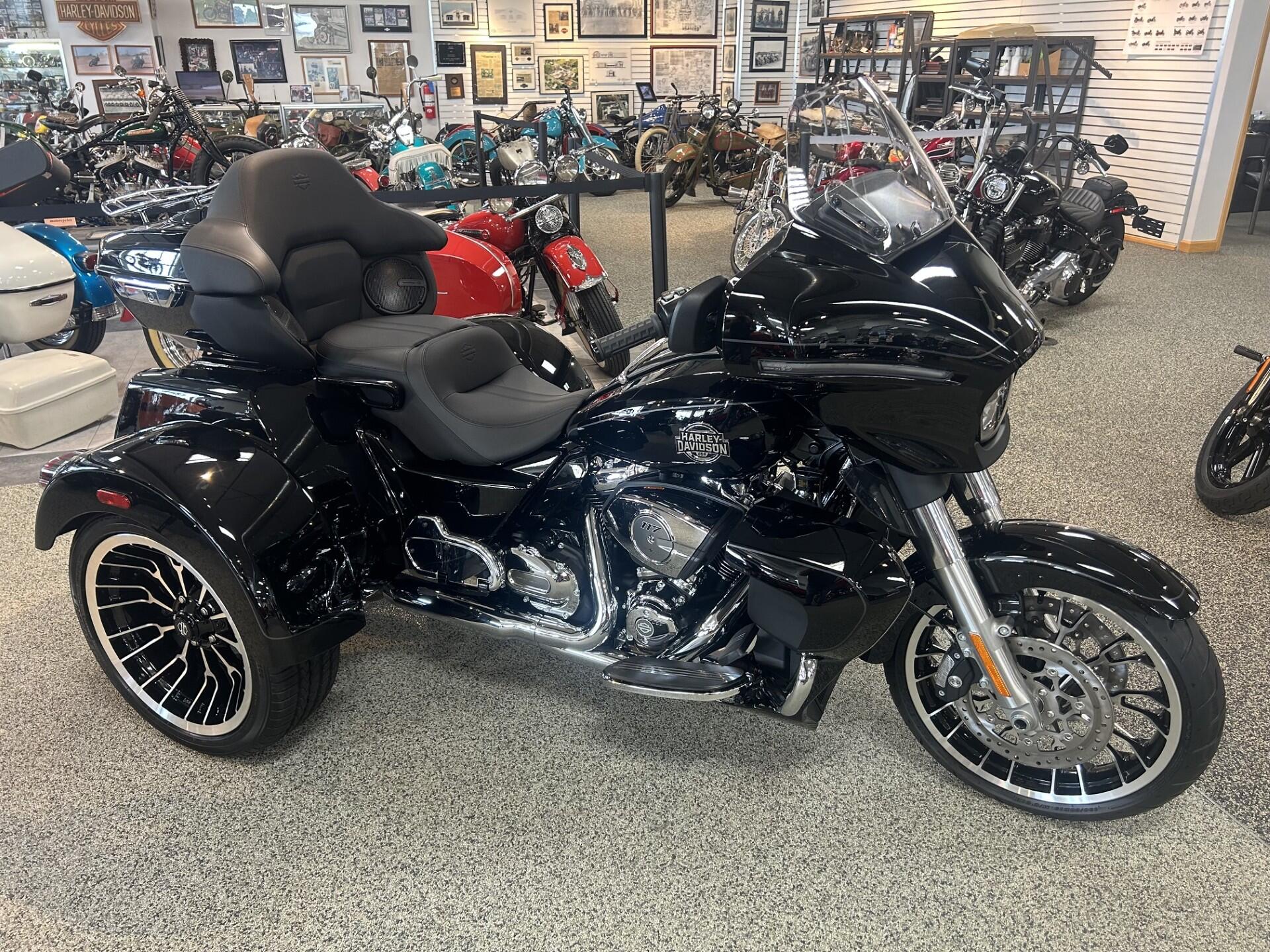 2026 Harley-Davidson® FLHLT Street Glide™ 3 Limited