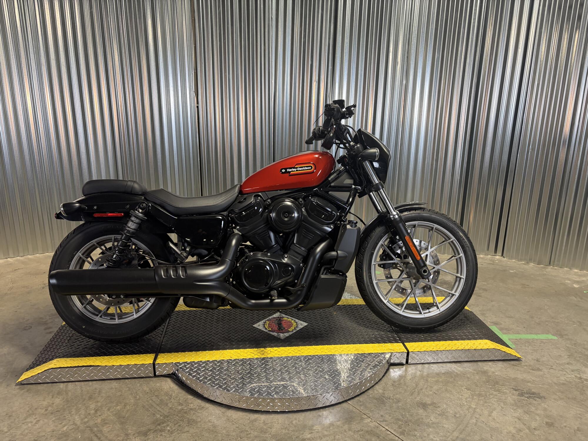 2025 Harley-Davidson® Nightster® Special Whiskey Fire