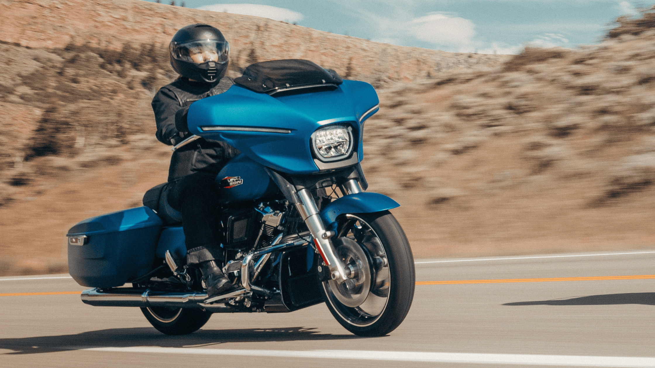 2026 Harley-Davidson Street Glide blue bagger near Bentonville AR