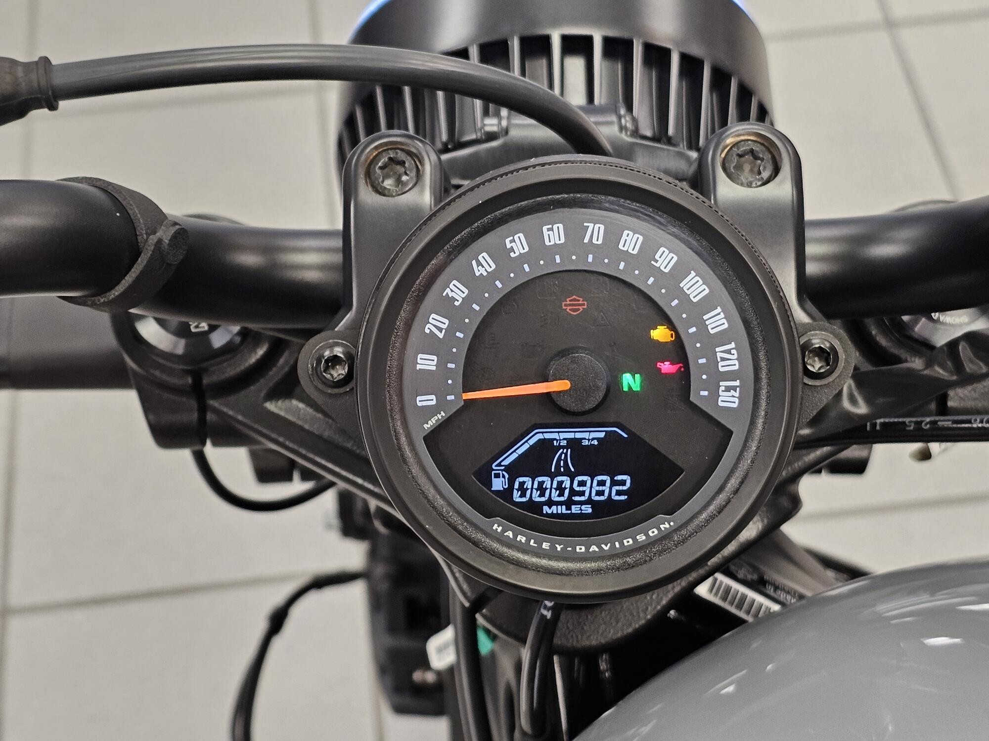 RH975 2026 Nightster®, photo 24