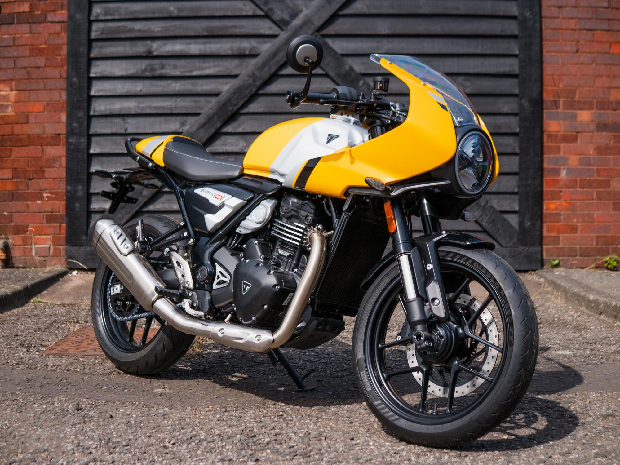 2026 Triumph Thruxton 400