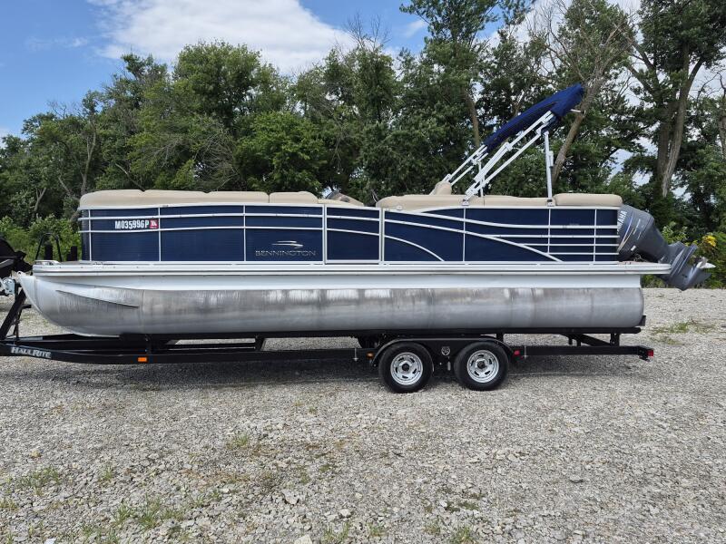 2011 Bennington 2275 RLI Tritoon ~ Yamaha 150 HP w/ 262 Hours & Tandem Axle Trailer