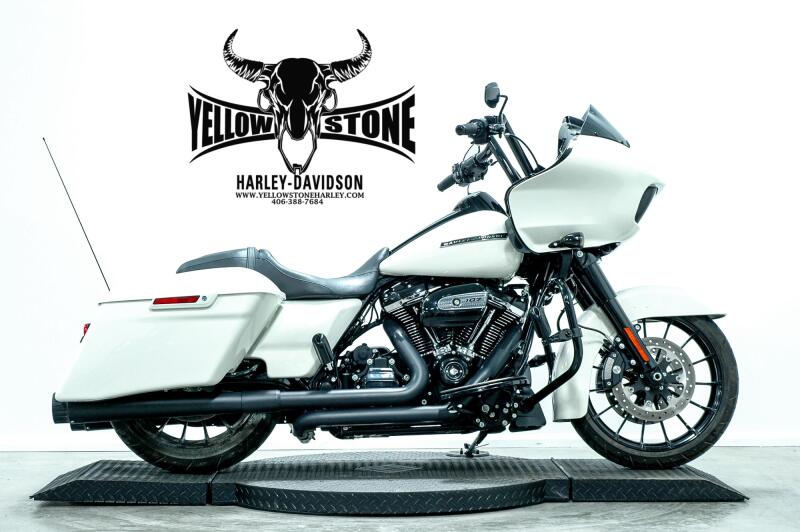 2018 Harley-Davidson® Road Glide® Special Bonneville Salt Pearl