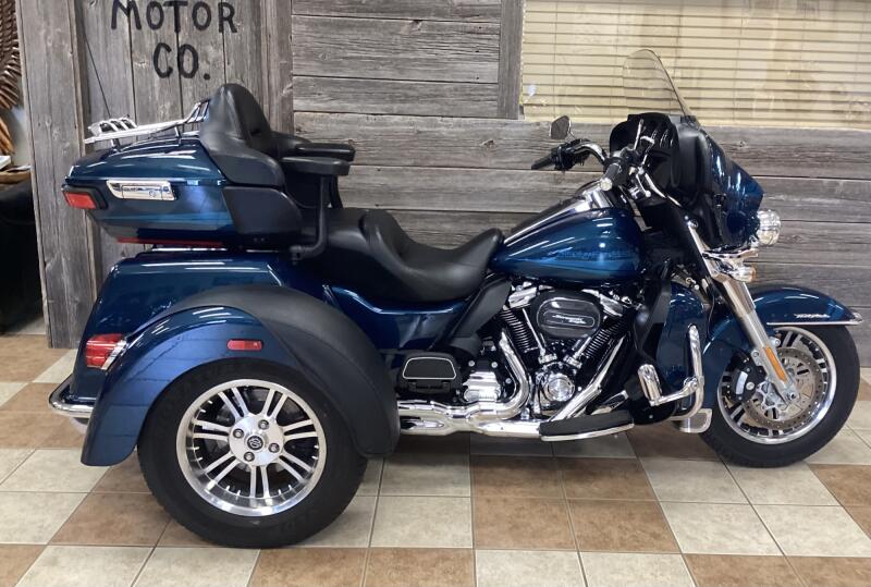 2020 Harley-Davidson® Tri Glide® Ultra Tahitian Teal