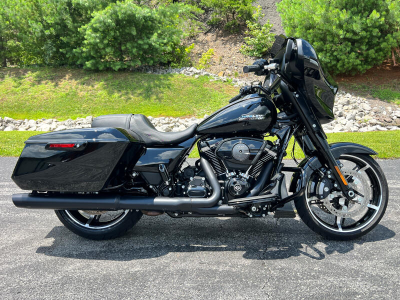 FLHX 2024 Street Glide®