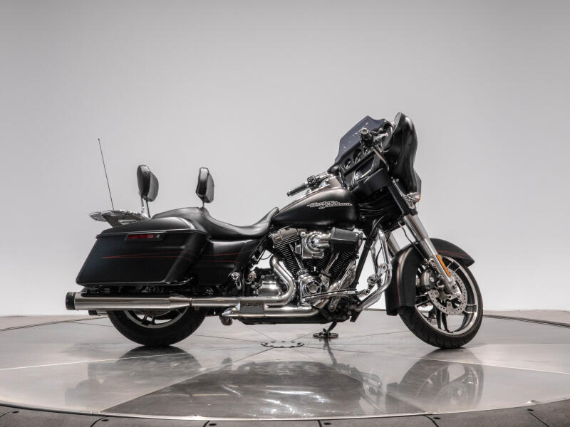 2016 Harley-Davidson FLHXS Street Glide Special in Black Denim