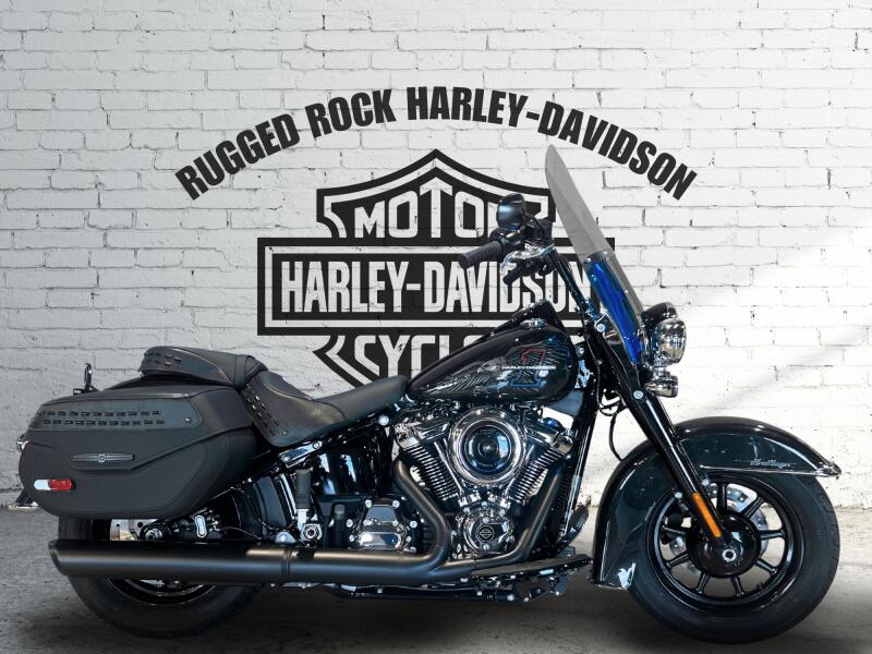 2026 Harley-Davidson® Heritage Classic Midnight Ember w/Laced Wheels