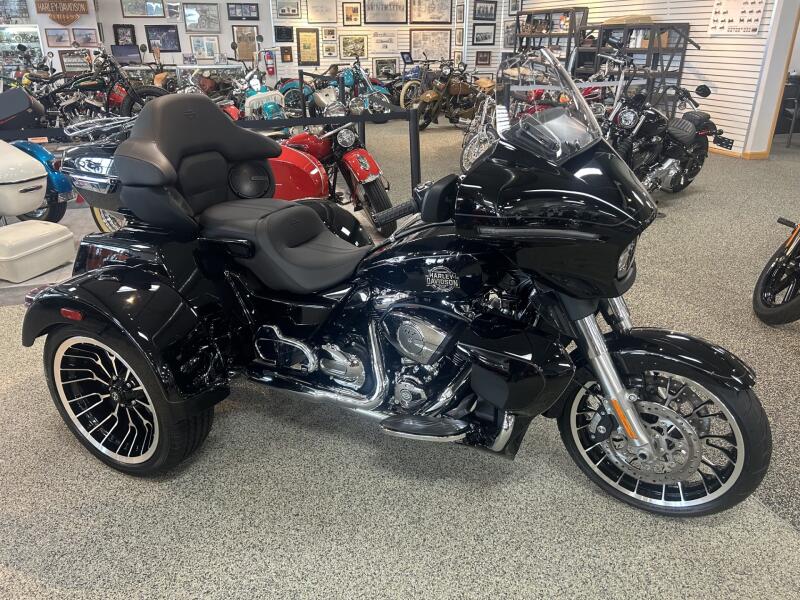 2026 Harley-Davidson® FLHLT Street Glide™ 3 Limited