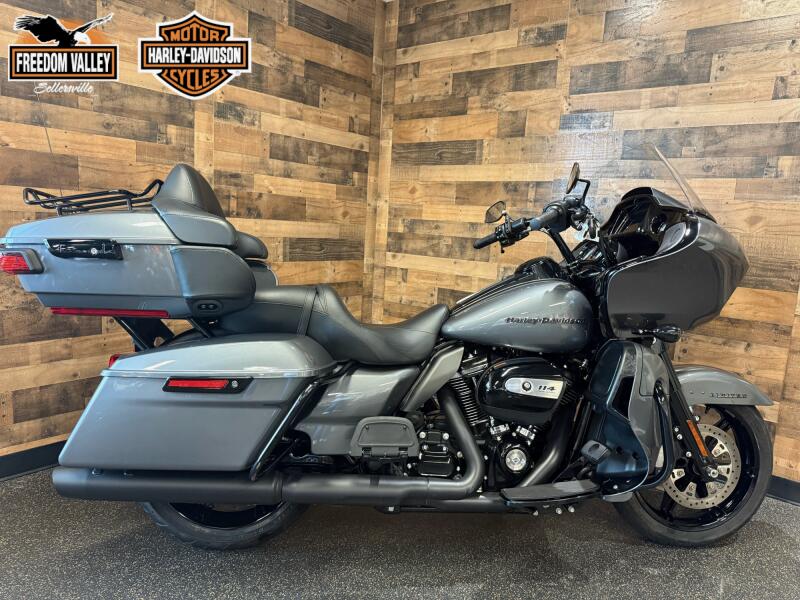 2021 Harley-Davidson® Road Glide® Limited Gauntlet Gray Metallic/Vivid Black FLTRK