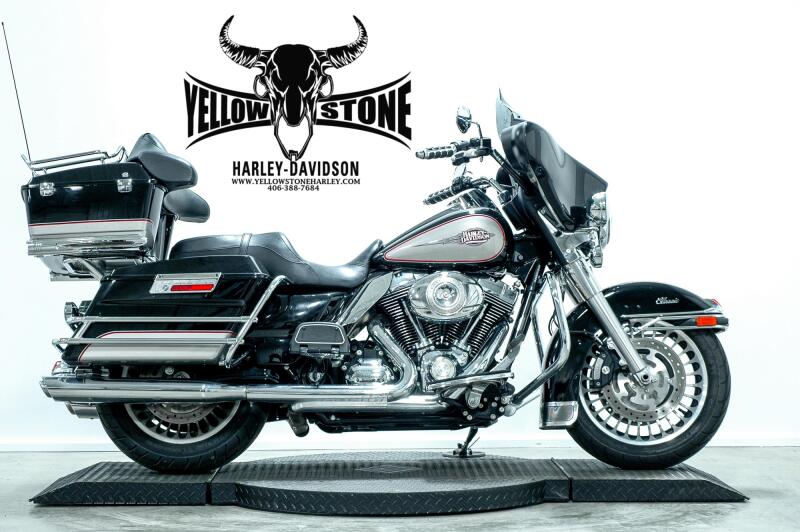 2009 Harley-Davidson® Electra Glide® Classic BLACK & SILVER