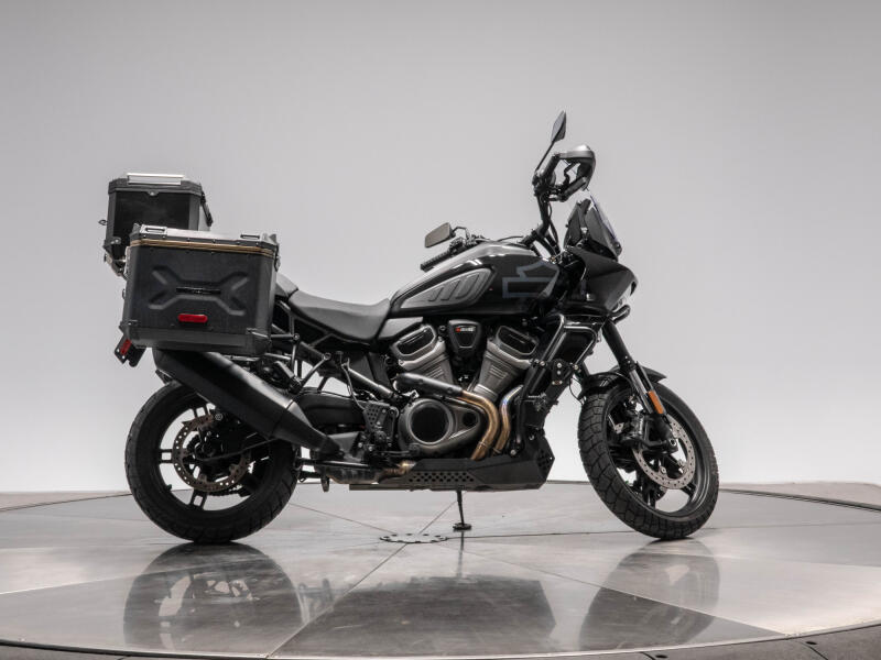 2021 HARLEY-DAVIDSON RA1250S PAN AMERICA SPECIAL in Vivid Black