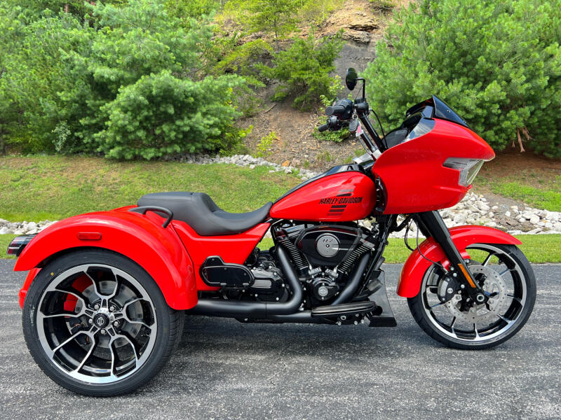 FLTRT 2026 Road Glide 3