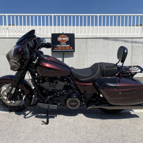 2024 Harley-Davidson® CVO™ Street Glide® thumb 1