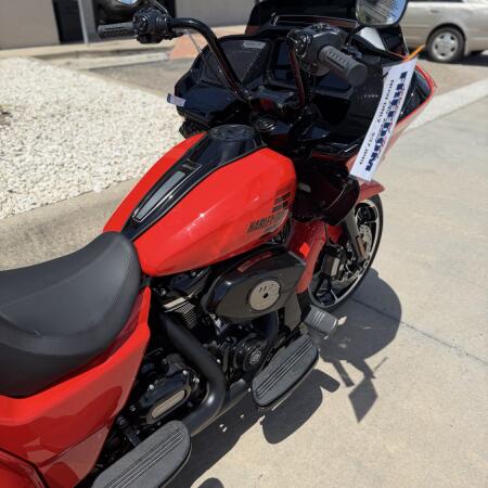 2026 Harley-Davidson® Road Glide 3 Blood Orange thumb 1