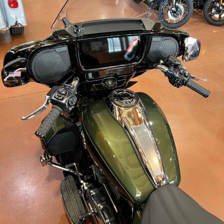 2026 Harley-Davidson® Street Glide 3 Limited FLHLT thumb 3