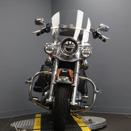 2016 Harley-Davidson® Heritage Softail® Classic Two-Tone Amber Whiskey/Vivid Black thumb 1