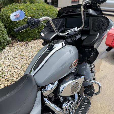 2026 Harley-Davidson® Road Glide® DRK BILIARD GRY thumb 1