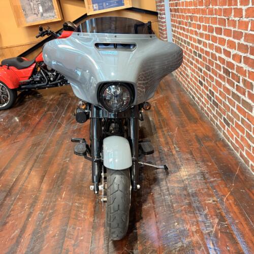 FLHXST 2022 Street Glide® ST thumb 0