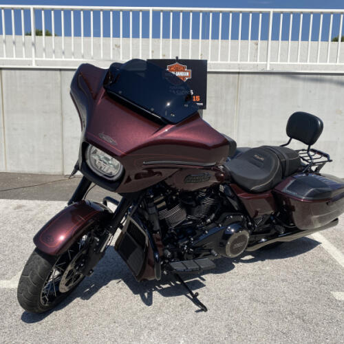 2024 Harley-Davidson® CVO™ Street Glide® thumb 0