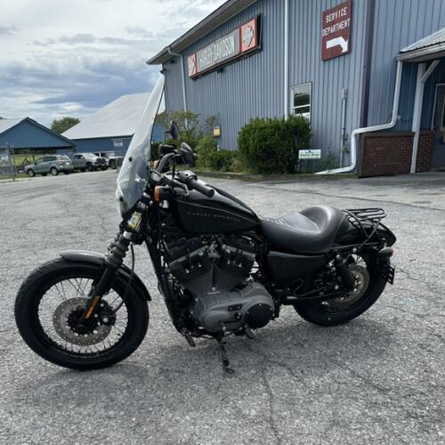 2009 Harley-Davidson® Nightster™ Vivid Black thumb 3