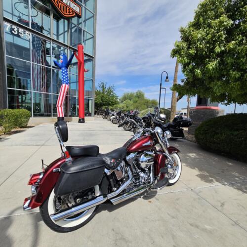 FLSTC 2017 Heritage Softail® Classic thumb 1