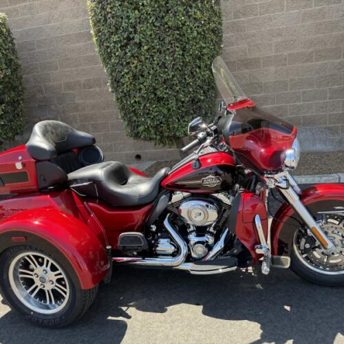 FLHTCUTG 2012 Tri Glide® Ultra Classic thumb 1