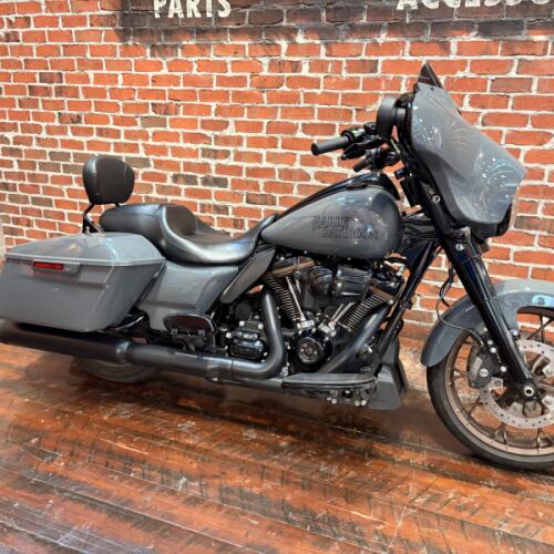 FLHXST 2022 Street Glide® ST thumb 3