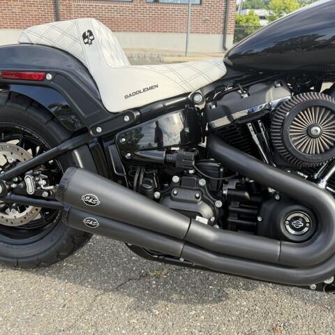 2018 Harley-Davidson® Fat Bob® 114 thumb 2