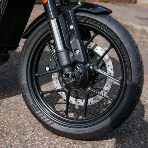 2026 Triumph Thruxton 400 thumb 2
