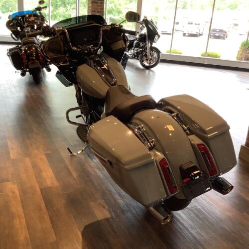 Harley-Davidson® Road Glide® 2026 FLTRX T32-26 Dark Billiard Gray Chrome Trim thumb 1